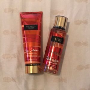 ✨Victoria Secret Spray & lotion